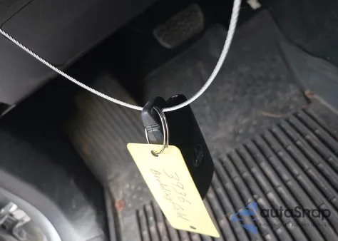 2023 Toyota Tacoma Sr5 V6 из США, поврежденный, VIN 3TMCZ5AN5PM565913